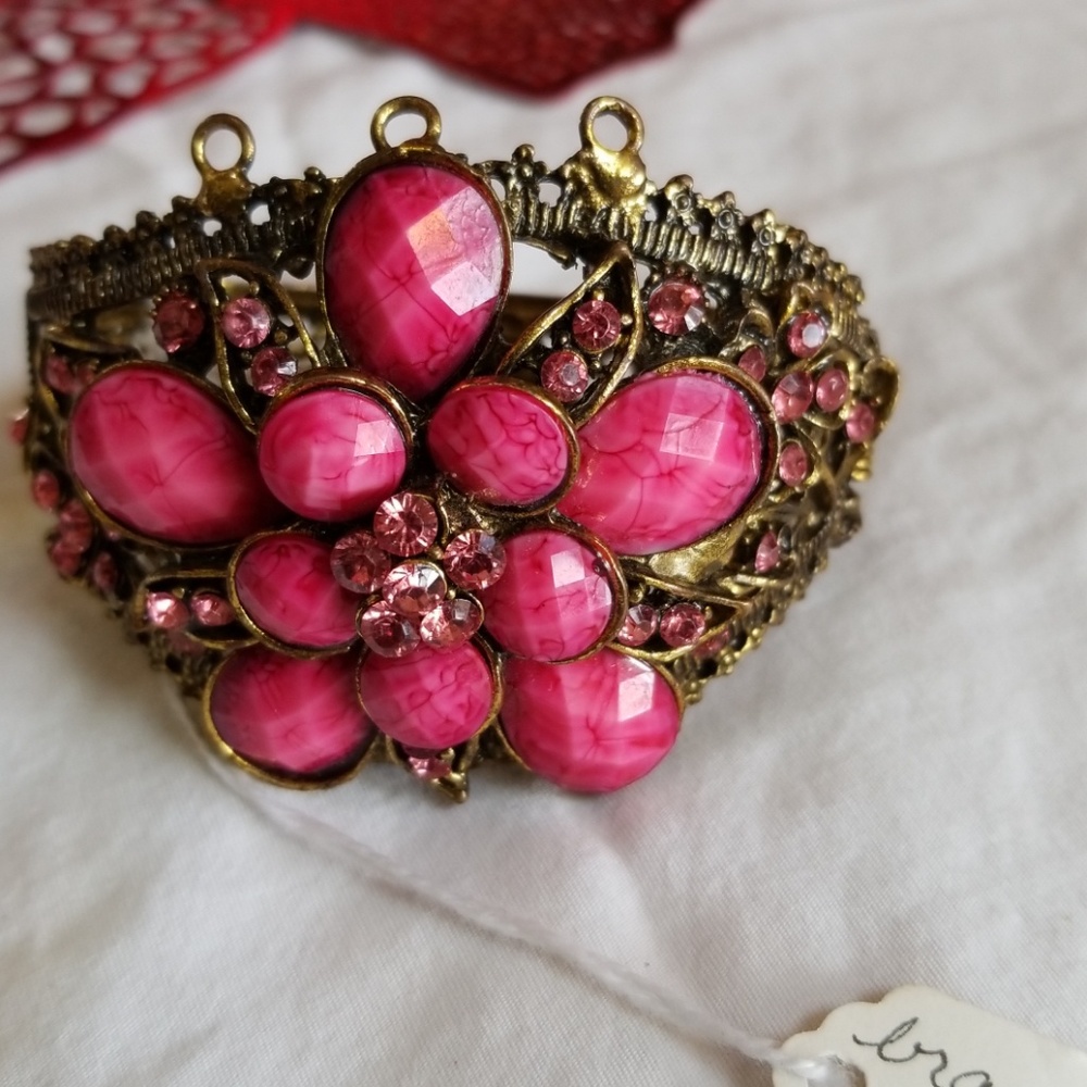 Bracelet